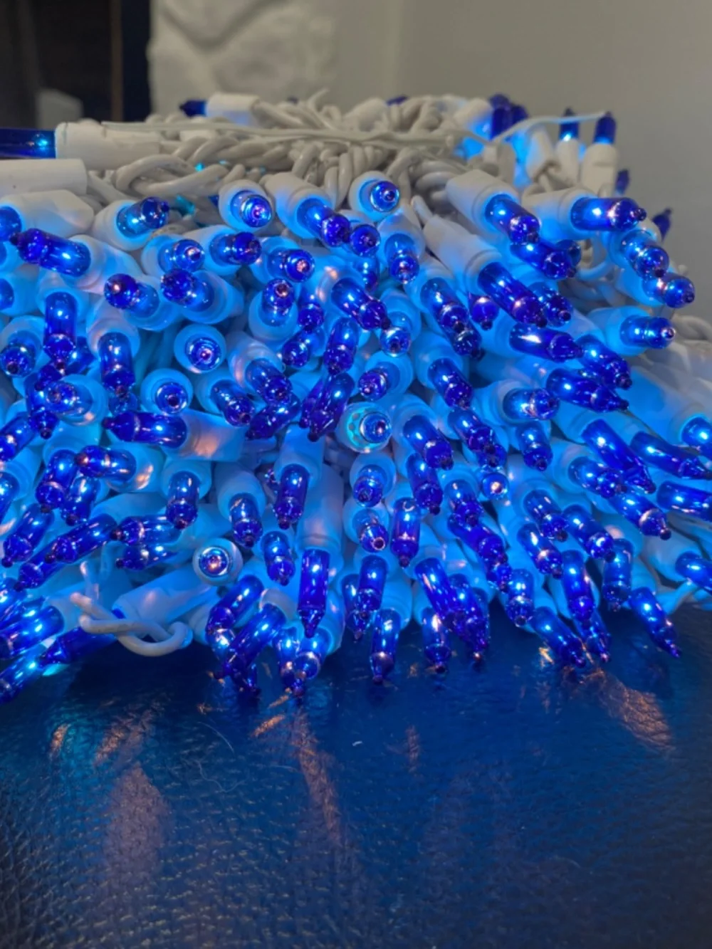 300 icicle Christmas lights blue